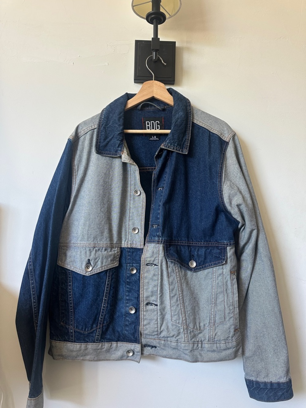 BDG Two-Tone Denim Jacket - Dark Blue & Light Blue